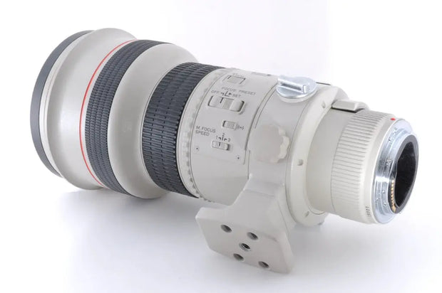 Canon EF 300mm f/2.8 L IS USM Telephoto Lens Japan[N. Mint w/Hood in Case] #LD94 Canon