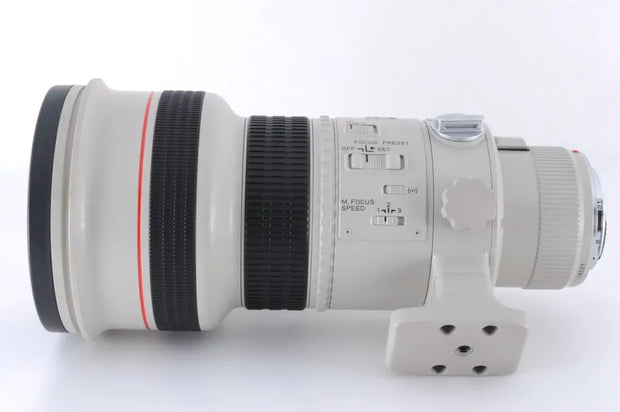 Canon EF 300mm f/2.8 L IS USM Telephoto Lens Japan[N. Mint w/Hood in Case] #LD94 Canon